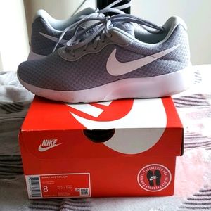 Womens Nike Tanjun